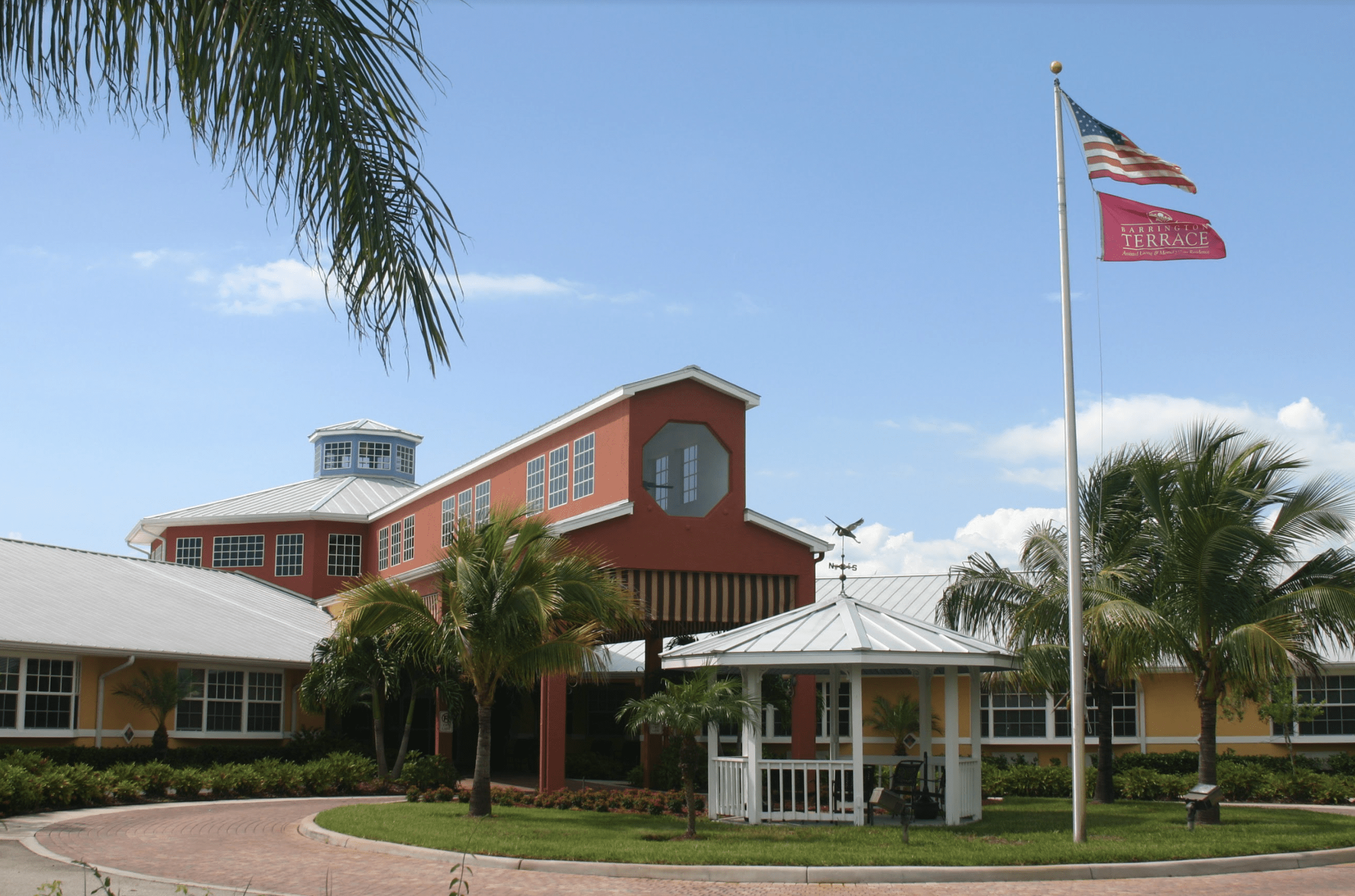 Barrington Terrace of Naples community exterior