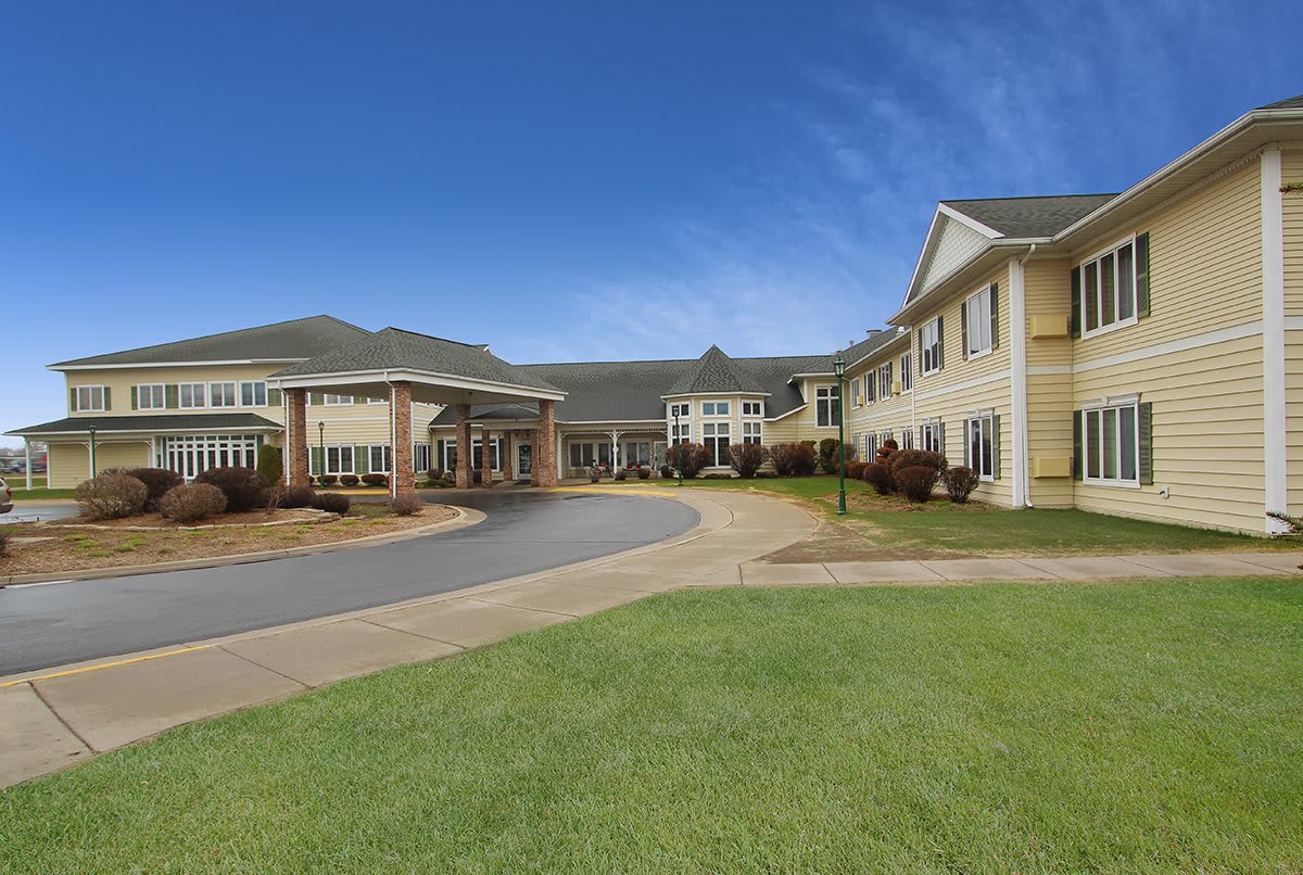 LakeHouse Escanaba community exterior