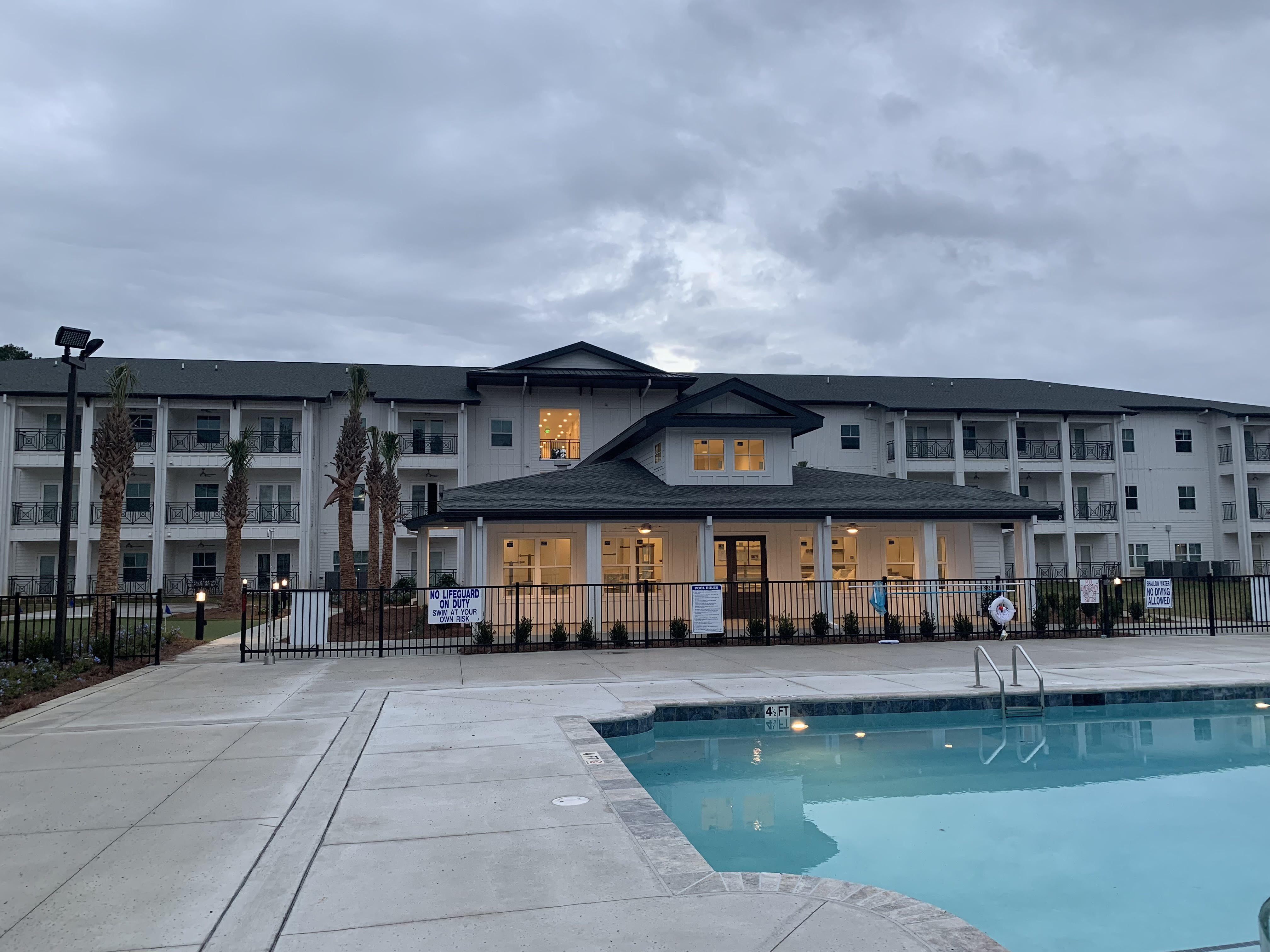 Wildcat Senior Living swimming pool