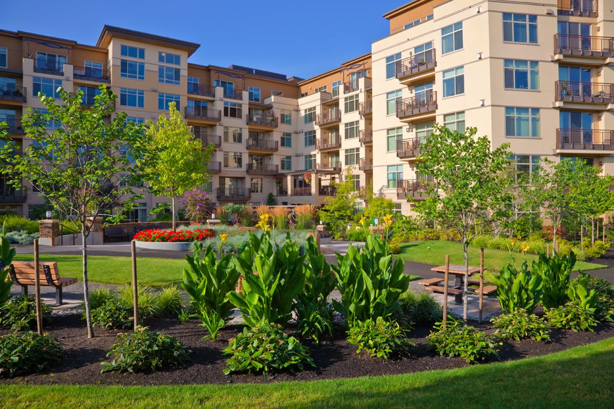 Aljoya Mercer Island, a CCRC community exterior