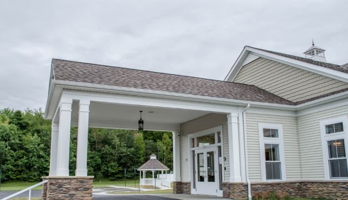 Lantern of Saybrook community exterior