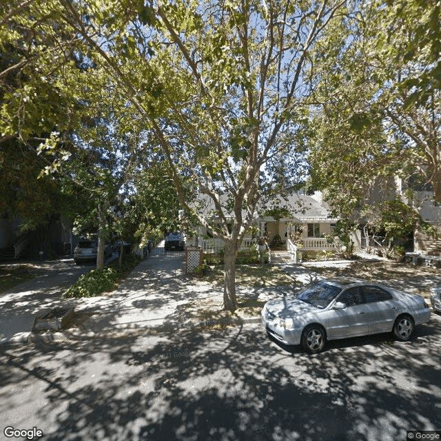 street view of Duane Manor