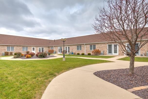 Senior Living Apartments in Charleston IL