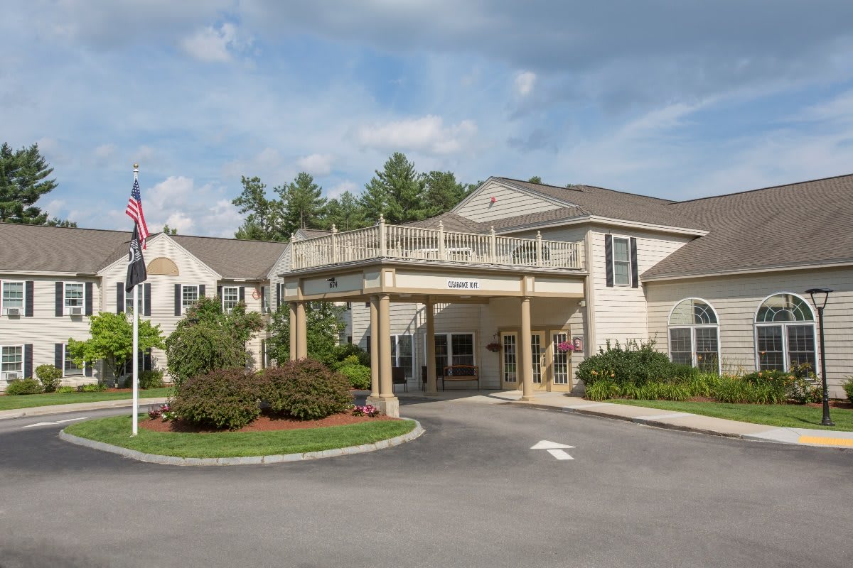 Benchmark Senior Living at Nashua Crossings | Assisted Living & Memory ...