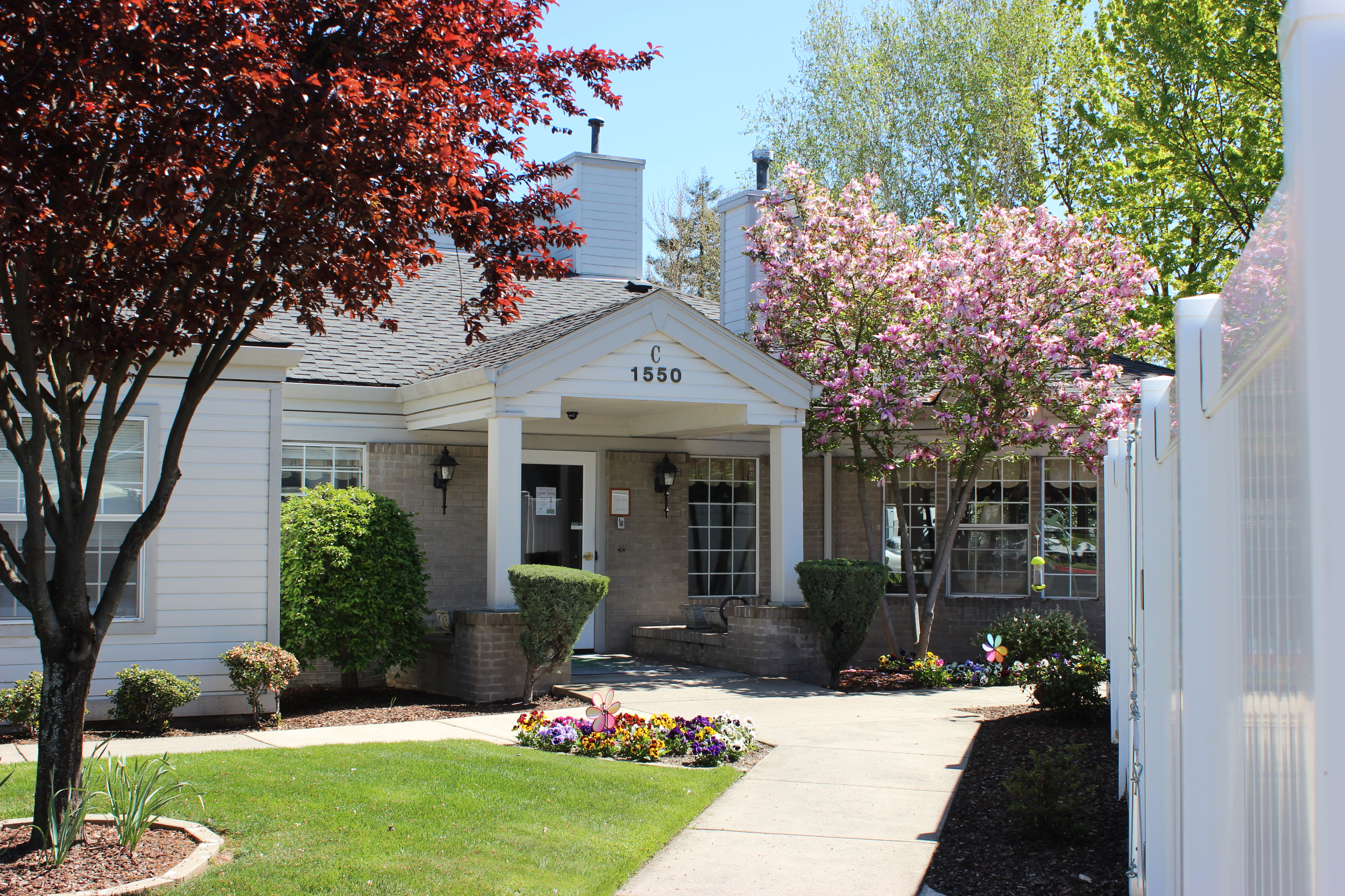 Farmington Square at Medford